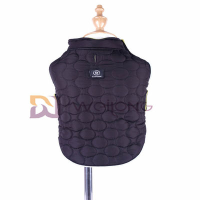 La veste piquante de neige de chien d'automne/hiver a adapté le manteau aux besoins du client réfléchi de chien de WMT