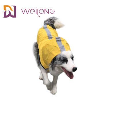 Veste réfléchie imperméable d'anorak de chien d'imperméable d'animal familier avec le capot
